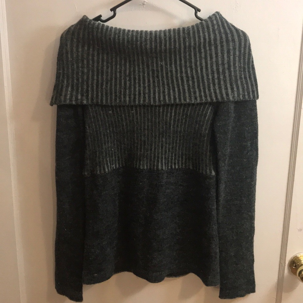 Tulle off shoulder sweater